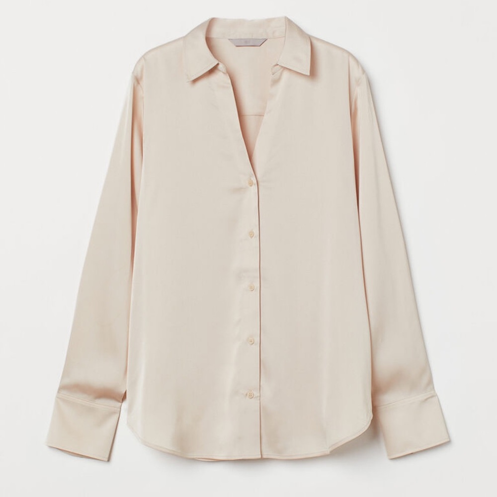 H&M NWT Long Sleeve Button Up Blouse Size Medium